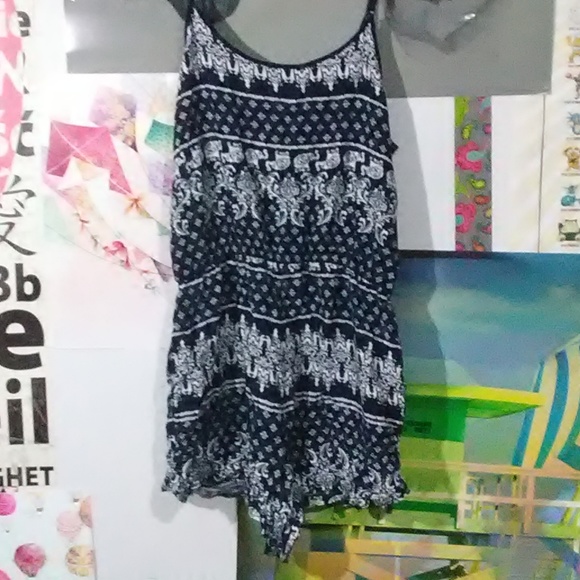 Romper - Picture 4 of 4